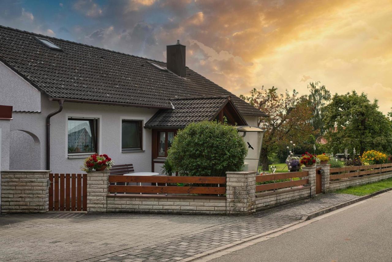 Ferienwohnung Werner Mit Terrasse Haundorf Exterior foto